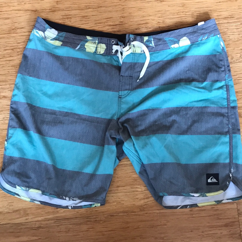 Quicksilver Striped board shorts